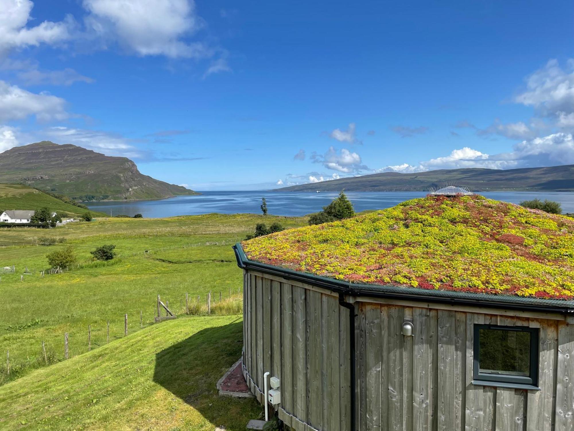 Isle Of Skye Rotunda Apartment Ollach Bagian luar foto